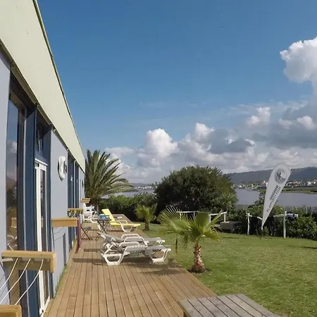 Hostel Elementfish Εσποσέντε
